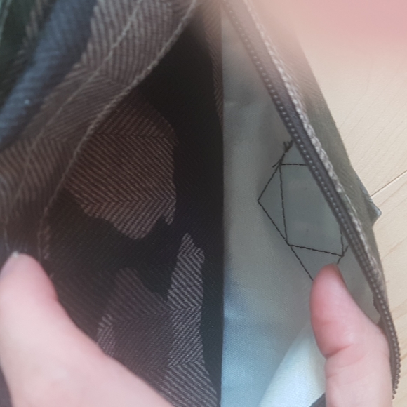 2/20$ Jansport waisted fanny pack - Picture 4 of 8